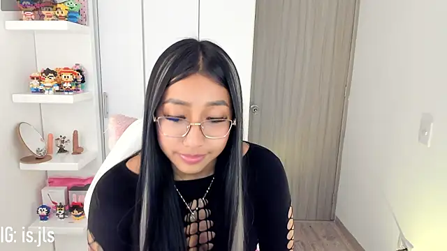 Snapshot of isa_bellaa0 chatting on October 3, 2025, 3:20 am isa bellaa0 online show from October 3, 2025, 3:20 am