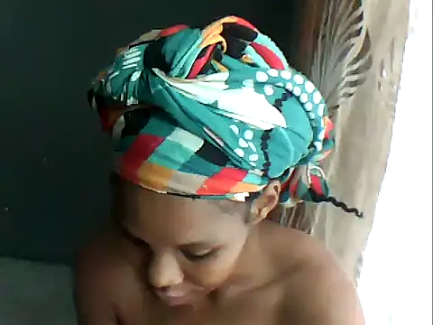 Snapshot of MAZINGDIVA1994 chatting on February 14, 2025, 9:55 am MAZINGDIVA1994 online show from February 14, 2025, 9:55 am