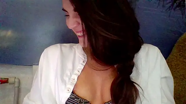 Snapshot of AliceTailor chatting on June 20, 2026, 12:59 am AliceTailor online show from June 20, 2026, 12:59 am