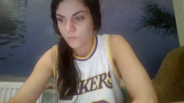 AliceTailor online show from November 1, 2025, 9:30 pm