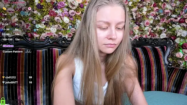 Polumna cute online show from November 26, 2025, 1:33 pm