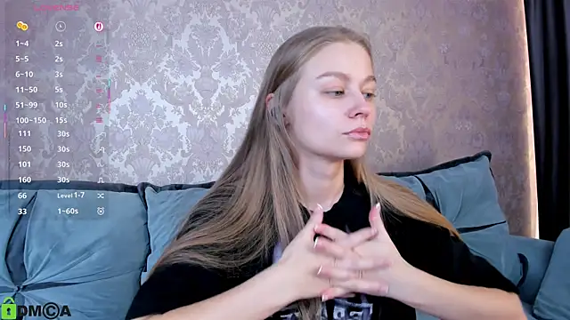 Polumna cute online show from October 11, 2025, 1:23 pm