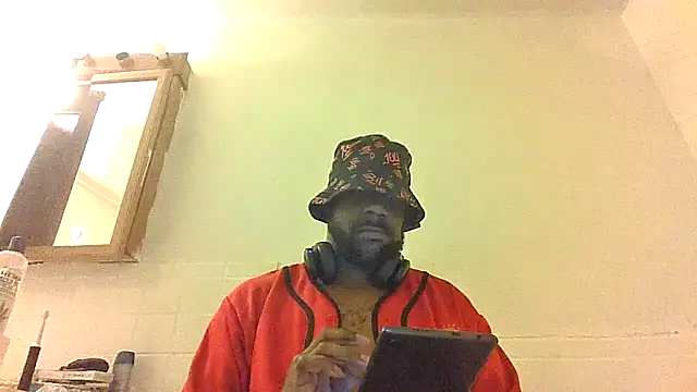 Snapshot of Edwardsbrittany1991 chatting on March 26, 2026, 4:22 am Edwardsbrittany1991 online show from March 26, 2026, 4:22 am