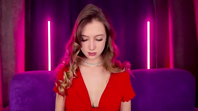 VitalinaBlue online show from February 12, 2026, 8:47 am