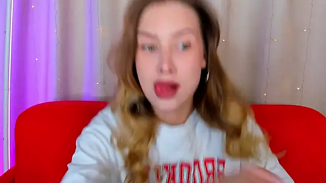 VitalinaBlue online show from November 14, 2025, 8:40 am