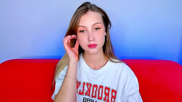 VitalinaBlue online show from September 17, 2025, 8:49 am