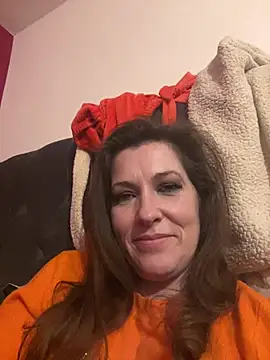 Lwhite1 online show from March 9, 2025, 11:25 pm