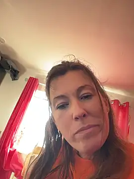 Lwhite1 online show from April 2, 2026, 4:13 pm