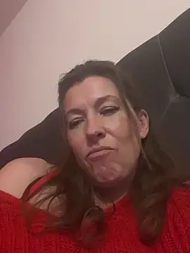 Lwhite1 online show from January 11, 2026, 5:42 pm