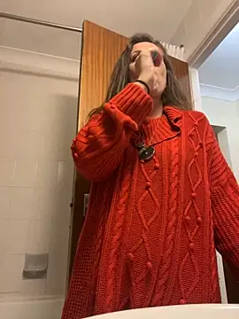 Lwhite1 online show from October 10, 2025, 11:27 pm