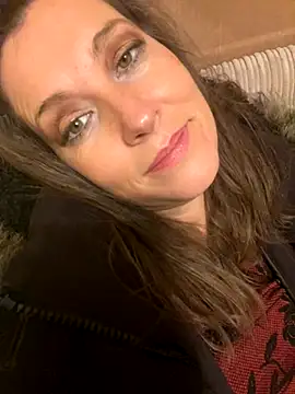 Lwhite1 online show from November 20, 2025, 4:51 pm