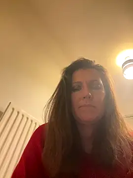 Lwhite1 online show from November 27, 2025, 4:40 pm