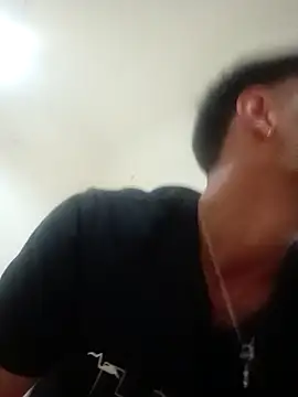 Snapshot of AronFoxx chatting on February 10, 2025, 2:41 am AronFoxx online show from February 10, 2025, 2:41 am