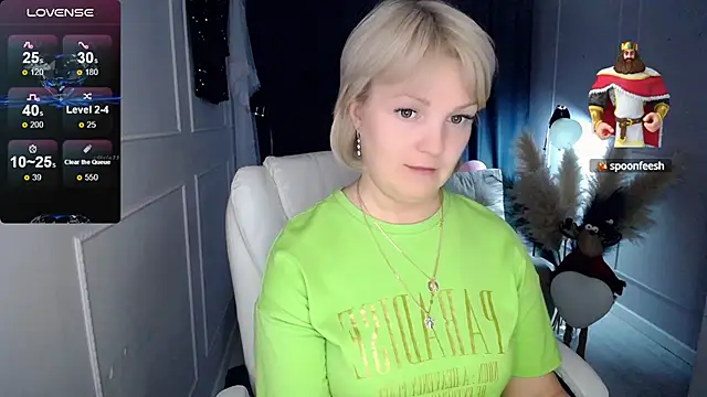Snapshot of Juarnea chatting on March 21, 2025, 5:23 pm Juarnea online show from March 21, 2025, 5:23 pm