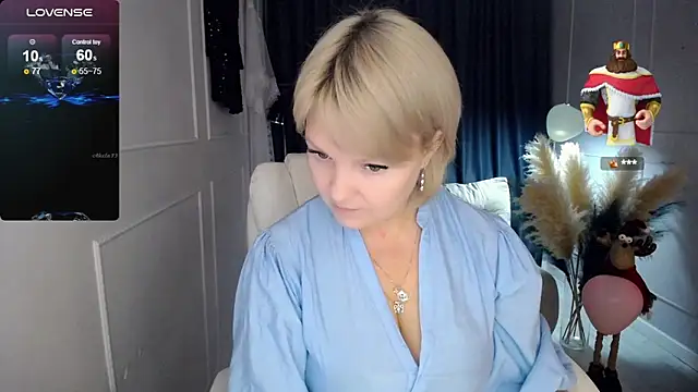 Snapshot of Juarnea chatting on February 25, 2025, 4:57 pm Juarnea online show from February 25, 2025, 4:57 pm
