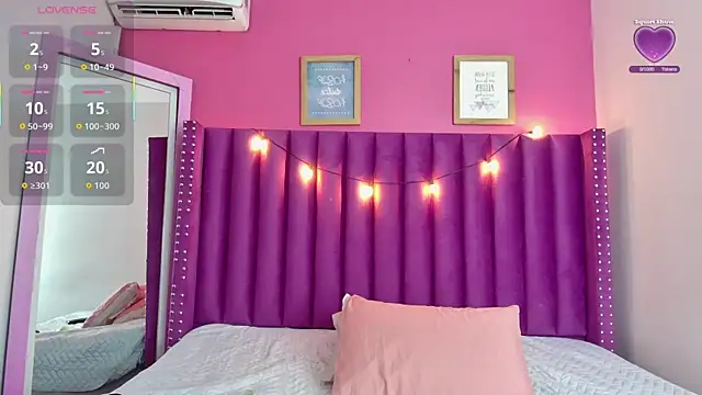 littleebonny online show from November 9, 2025, 1:04 pm