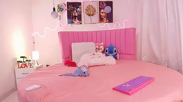 Azul horney online show from September 28, 2025, 11:23 pm