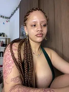 Charlotee  online show from March 22, 2026, 7:54 am