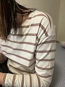 BeatriceTender online show from February 17, 2026, 7:00 pm