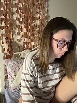 BeatriceTender online show from February 16, 2026, 8:18 pm