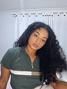 avellanatammy online show from April 15, 2026, 11:05 pm