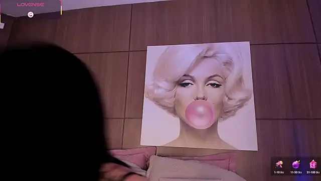 AgattaDuque online show from October 21, 2025, 11:48 pm