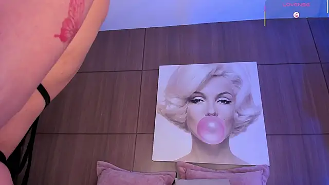 AgattaDuque online show from April 11, 2026, 10:57 pm