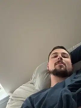 Snapshot of justinj27 chatting on February 13, 2025, 12:32 pm justinj27 online show from February 13, 2025, 12:32 pm