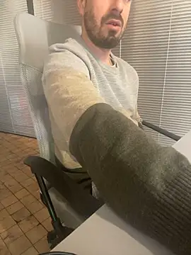 giorgakaci69 online show from March 24, 2026, 10:15 am