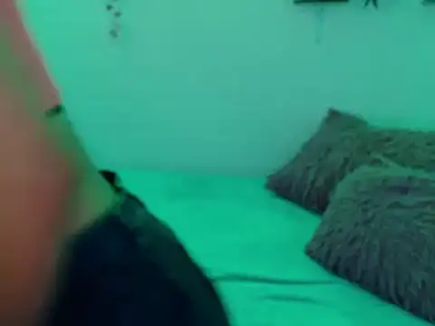 kyomy 222 online show from December 17, 2025, 10:15 pm