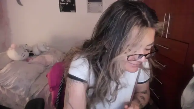 StephaniFox online show from February 21, 2026, 1:40 am