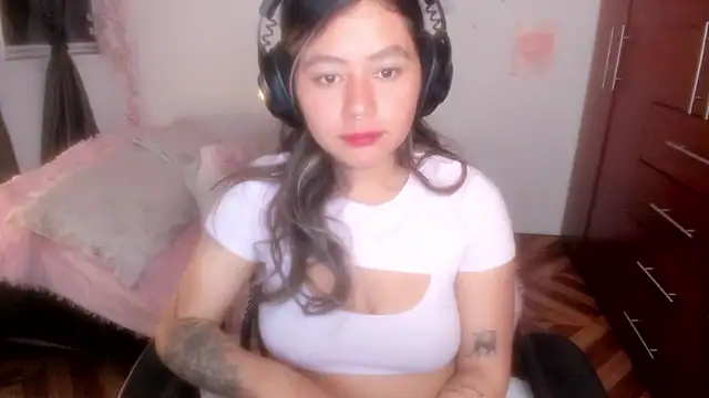 StephaniFox online show from January 10, 2026, 1:45 am