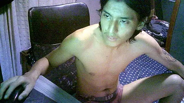 Snapshot of Luchitodiaz6969 chatting on November 4, 2025, 4:16 am Luchitodiaz6969 online show from November 4, 2025, 4:16 am