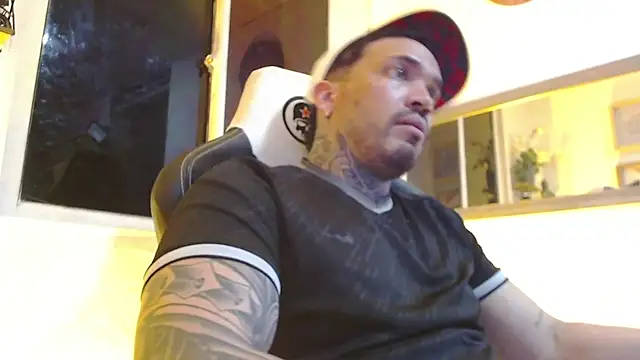 Angel sex latin online show from February 20, 2025, 7:23 am