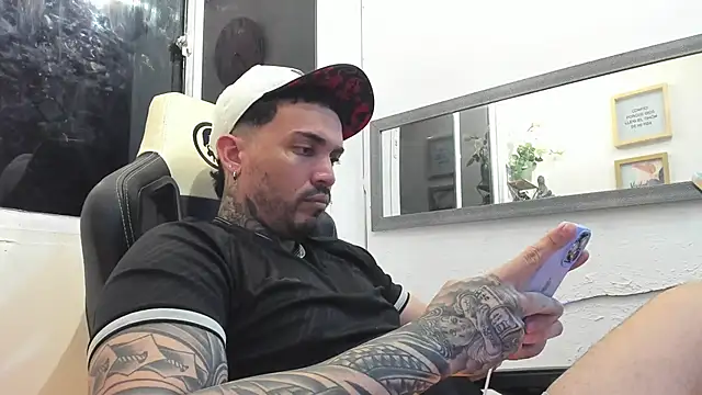 Angel sex latin online show from February 14, 2025, 7:07 am