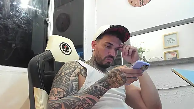 Angel sex latin online show from February 12, 2025, 6:40 am