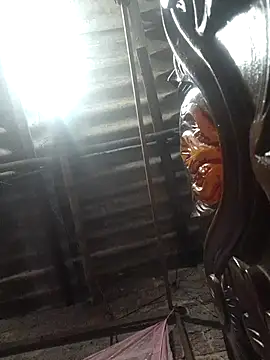 HotSexyBoudi online show from October 18, 2025, 9:22 am