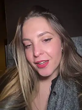 Snapshot of LiliMorganxxx chatting on November 12, 2025, 9:18 pm LiliMorganxxx online show from November 12, 2025, 9:18 pm