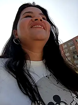 Snapshot of Julieta-tits chatting on December 15, 2024, 1:32 pm Julieta-tits online show from December 15, 2024, 1:32 pm