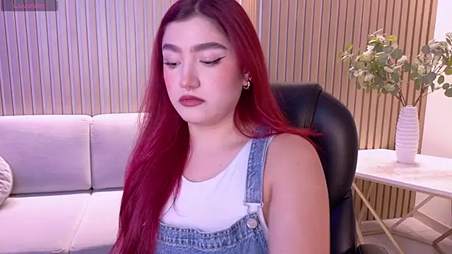 Snapshot of ViolettCastel chatting on February 24, 2026, 7:26 pm ViolettCastel online show from February 24, 2026, 7:26 pm