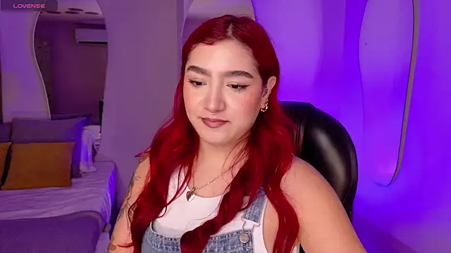 ViolettCastel online show from November 28, 2025, 7:25 pm