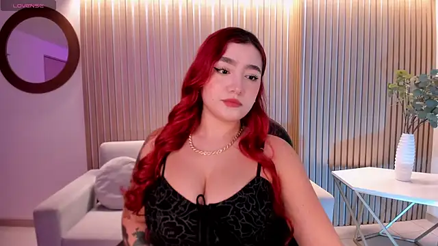 ViolettCastel online show from September 8, 2025, 6:40 pm