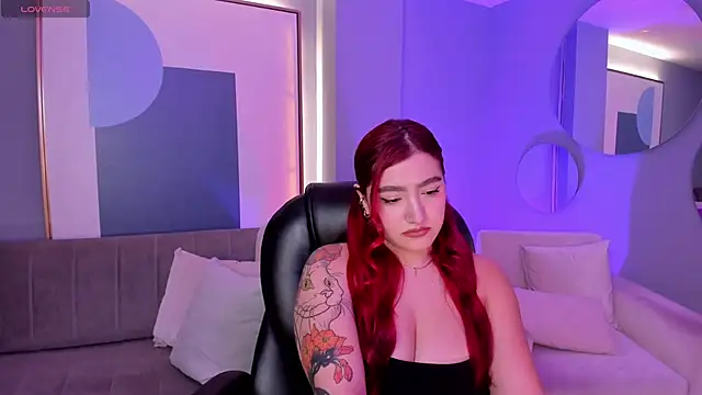 ViolettCastel online show from March 12, 2025, 7:36 pm