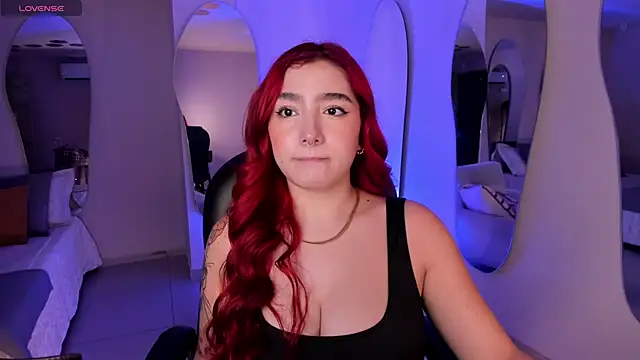 ViolettCastel online show from October 2, 2025, 6:33 pm