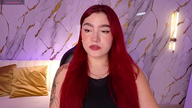 Snapshot of ViolettCastel chatting on February 17, 2026, 6:16 pm ViolettCastel online show from February 17, 2026, 6:16 pm