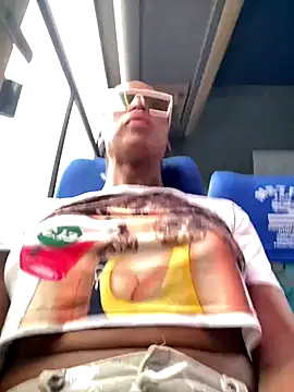 sweetsarabig22cm online show from November 16, 2025, 5:50 pm