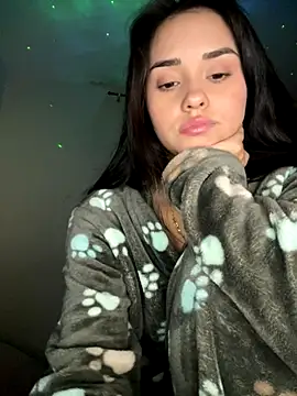 Kimmymadison- online show from October 1, 2025, 3:33 am