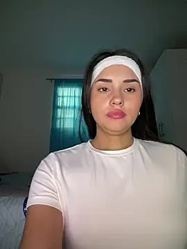 Kimmymadison- online show from February 11, 2026, 8:52 pm