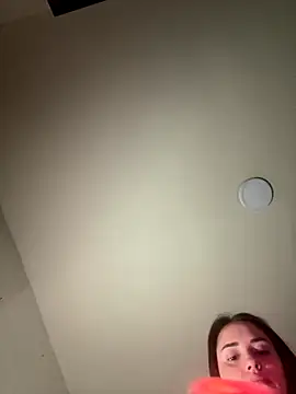 Kimmymadison- online show from November 11, 2025, 8:58 pm