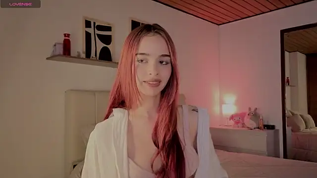 Roxxy mora online show from November 27, 2025, 10:10 pm